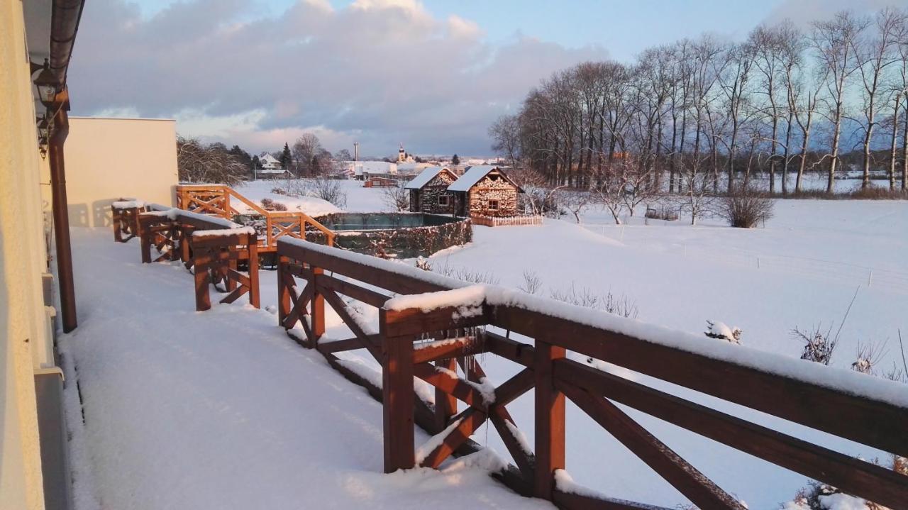 Lucni Penzion Česká Skalice Buitenkant foto