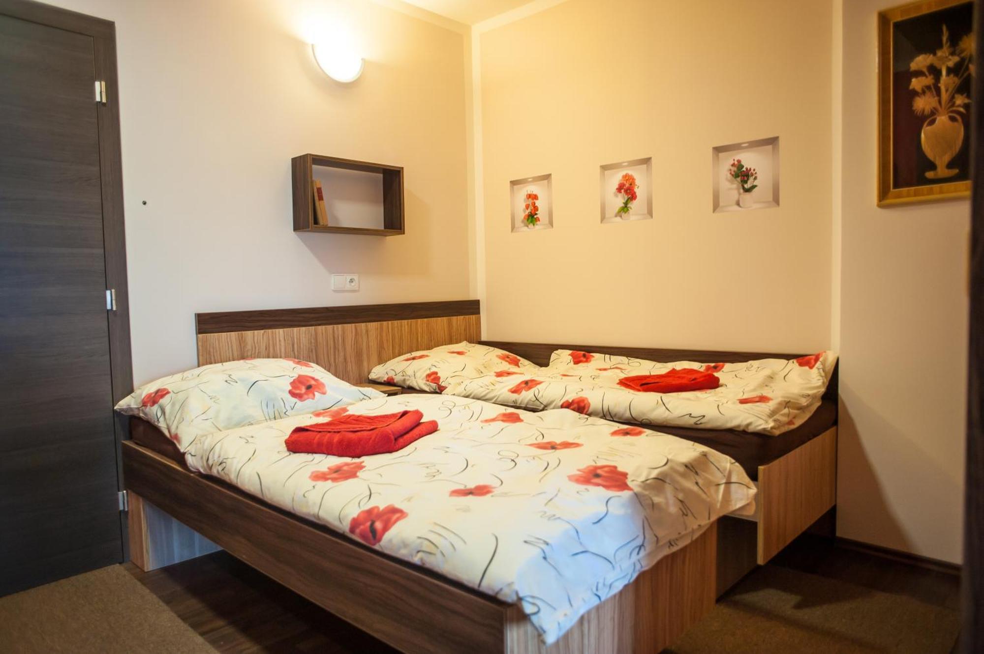 Lucni Penzion Česká Skalice Buitenkant foto