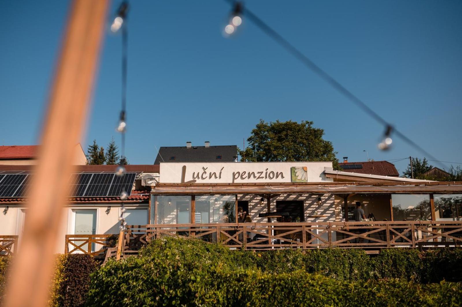 Lucni Penzion Česká Skalice Buitenkant foto